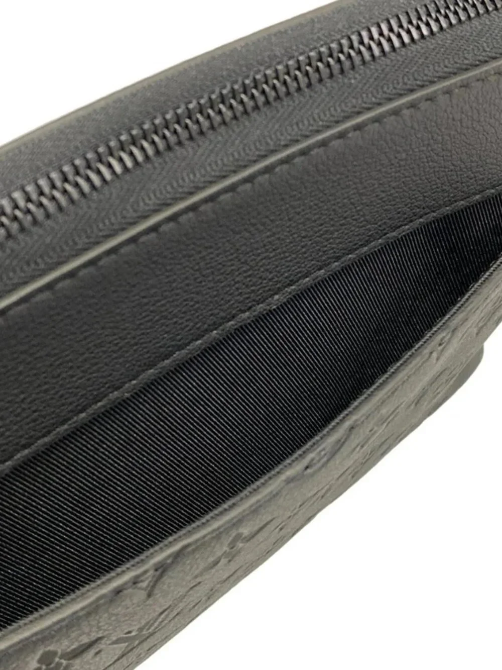 LOUIS VUITTON Pochette Voyage Supr. M82545 Noir Monogram Shadow Mens Clutch Bag